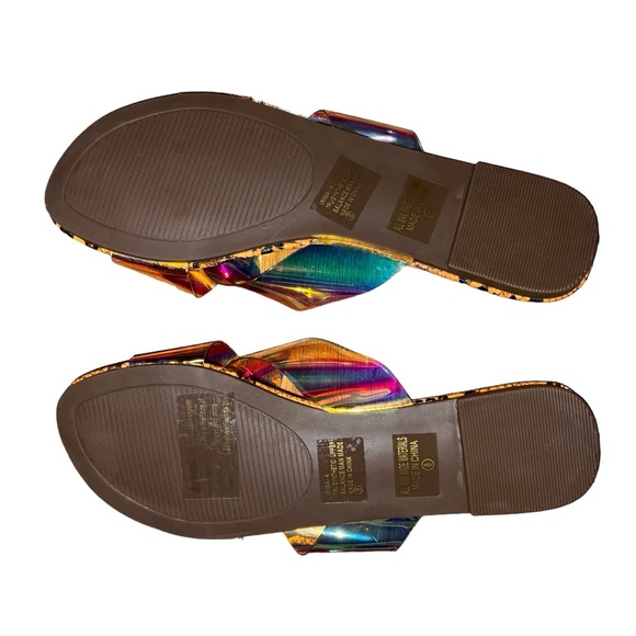 Vibrant Clear Criss-Cross Slides With Animal Print Soles - Picture 3 of 8